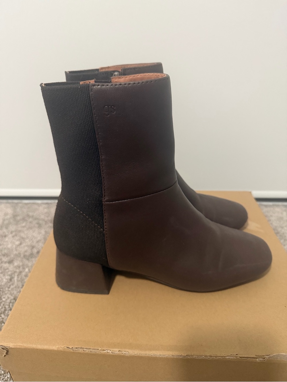 “New” Gentle Souls EILEEN Brown Leather Ankle Boots with Elastic Panel size7
